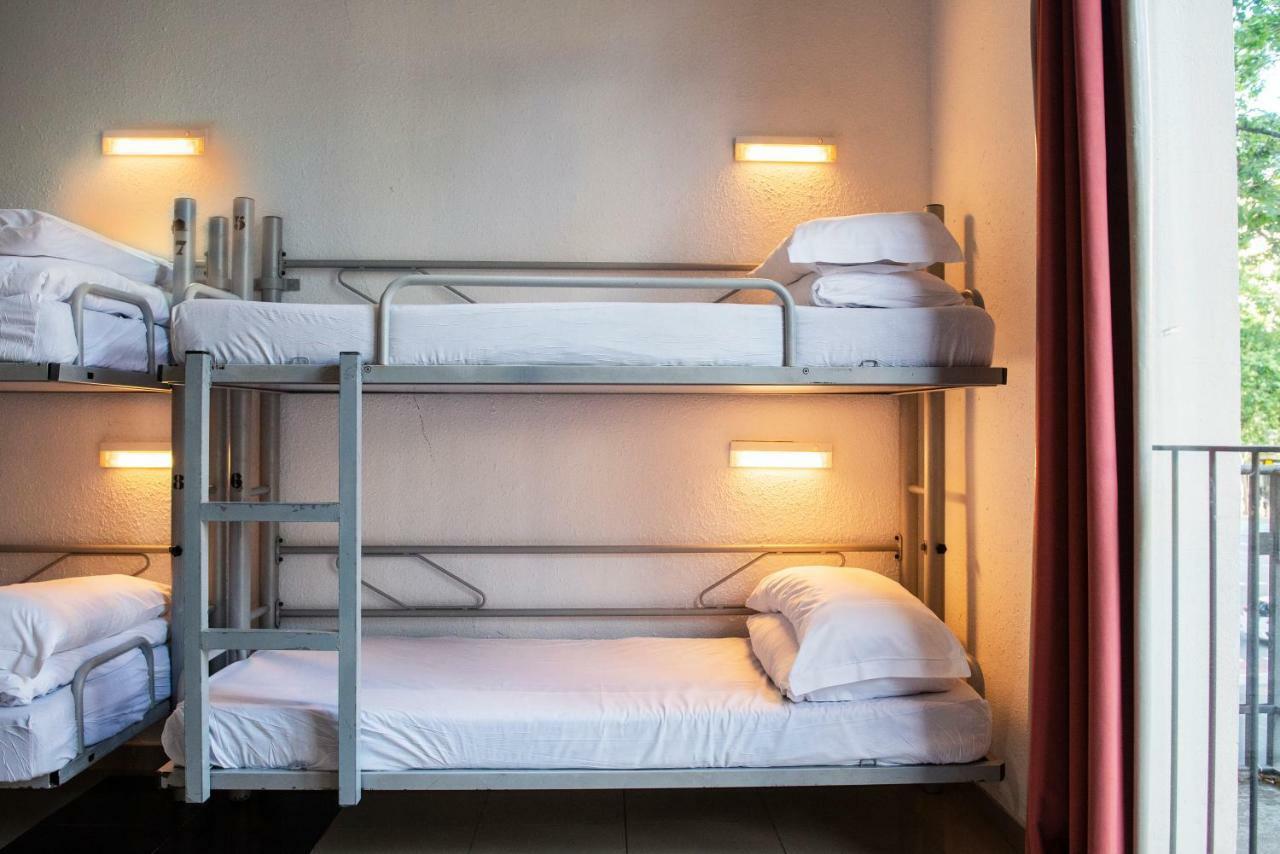 Safestay Barcelona Passeig De Gracia (Adults Only) Εξωτερικό φωτογραφία
