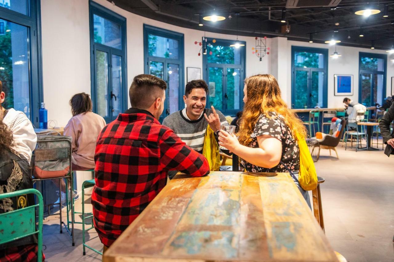 Safestay Barcelona Passeig De Gracia (Adults Only) Εξωτερικό φωτογραφία