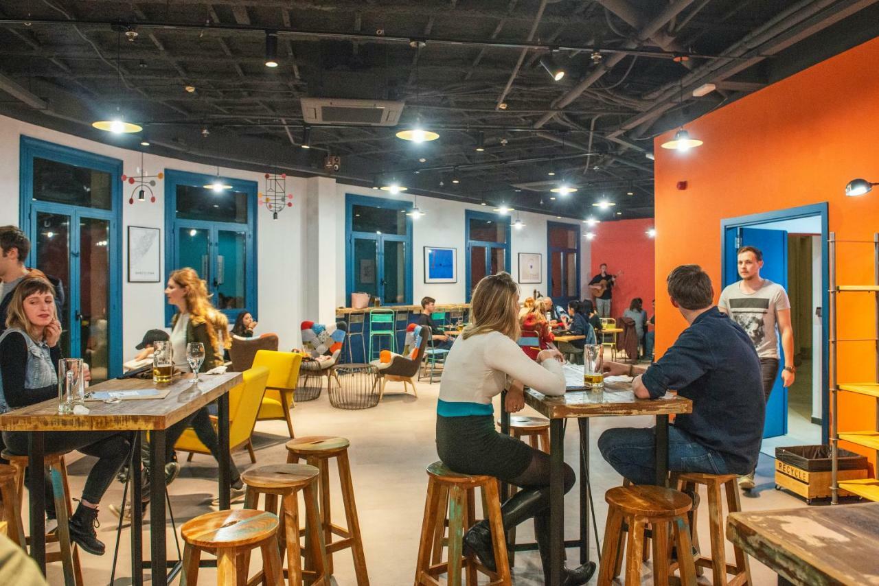 Safestay Barcelona Passeig De Gracia (Adults Only) Εξωτερικό φωτογραφία